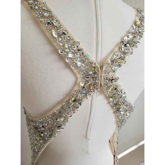 Rhinestone beaded mesh gown - Picture 5 of 15